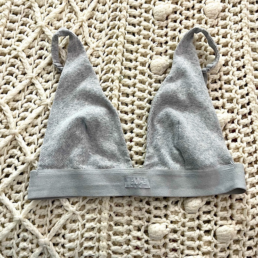 SKIMS Triangle bra